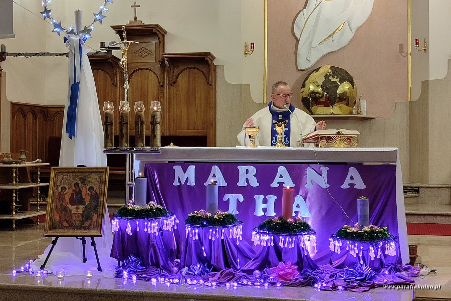 64 Wtorek - msza wieczorna.jpg